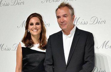 You are currently viewing Natalie Attends Dior Exhibition Opening in China