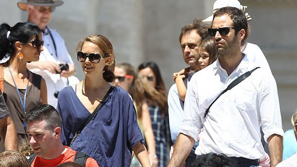 You are currently viewing Natalie and family in Vatican City