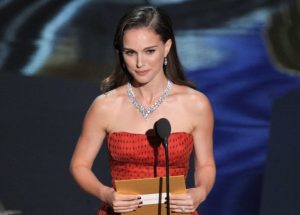 Read more about the article Natalie Portman Joins 2020 Oscar Presenter Lineup