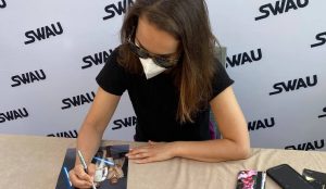 Read more about the article Signing Star Wars Autographs