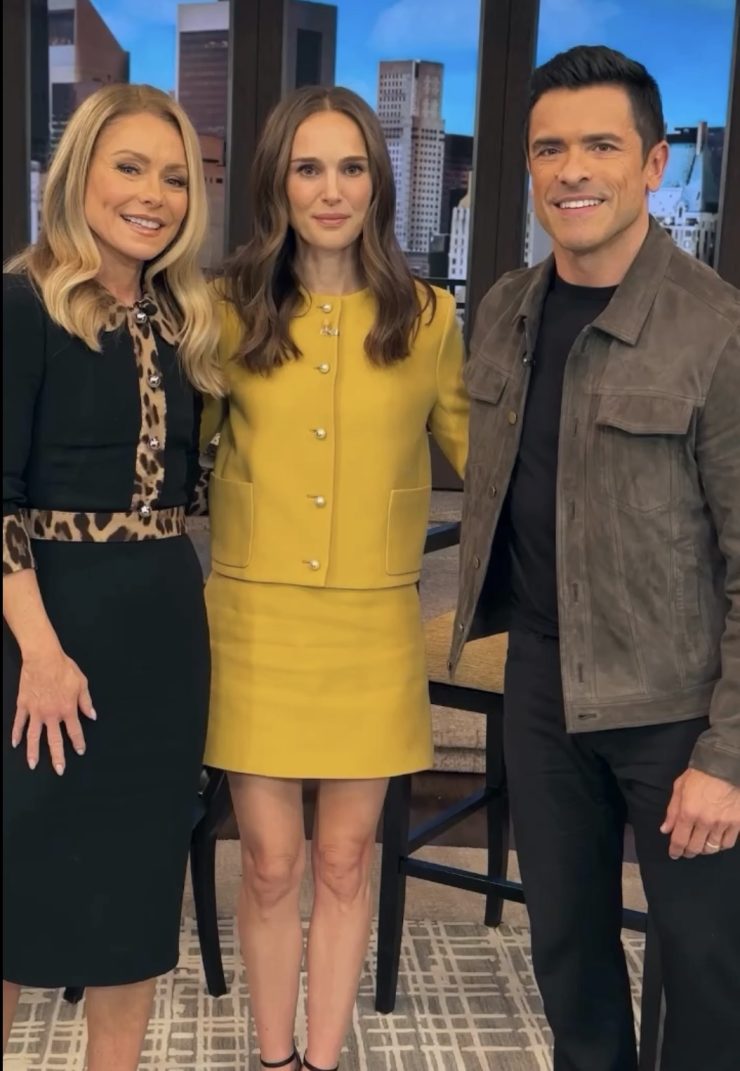Read more about the article Live with Kelly and Mark