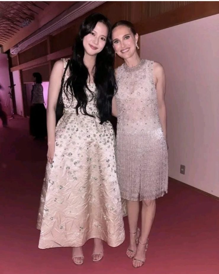 Read more about the article Natalie & Jisoo
